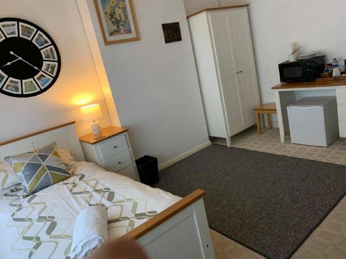 Bridge House B&B Coltishall Екстер'єр фото